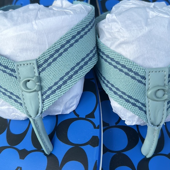 (NEW) COACH Signature Webbing Flip-Flop Blue Fin/Black Print - Picture 7 of 7